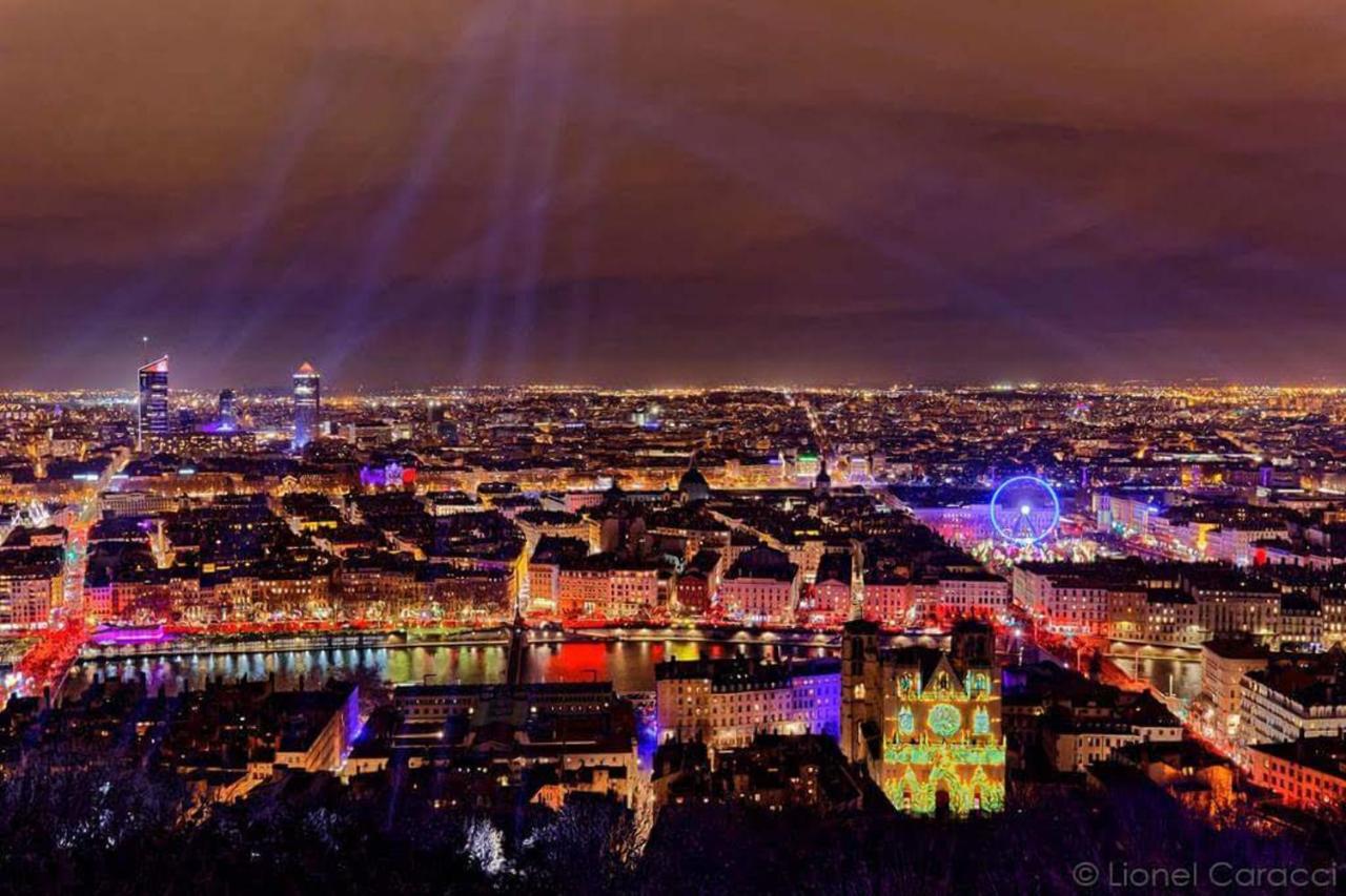 Appartement Les Allées du Château, proche Lyon Eurexpo Stade Saint-Priest  Esterno foto